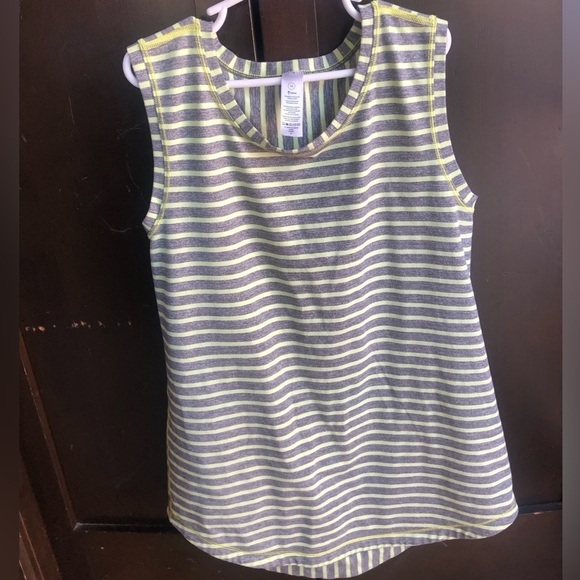 Ivivva Lululemon Athletica Girl’s Size 14 Striped Curved Hem Tank Top - Picture 2 of 9